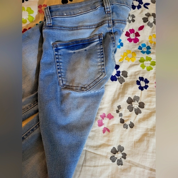 BlankNYC Jeans - Picture 4 of 4